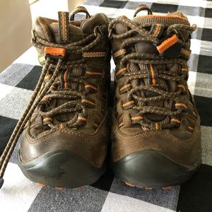 Kids hiking boots - Keen size T10